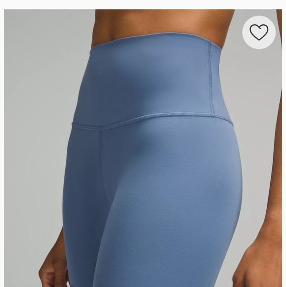 NWT Lululemon align 6" shorts - Picture 2 of 5